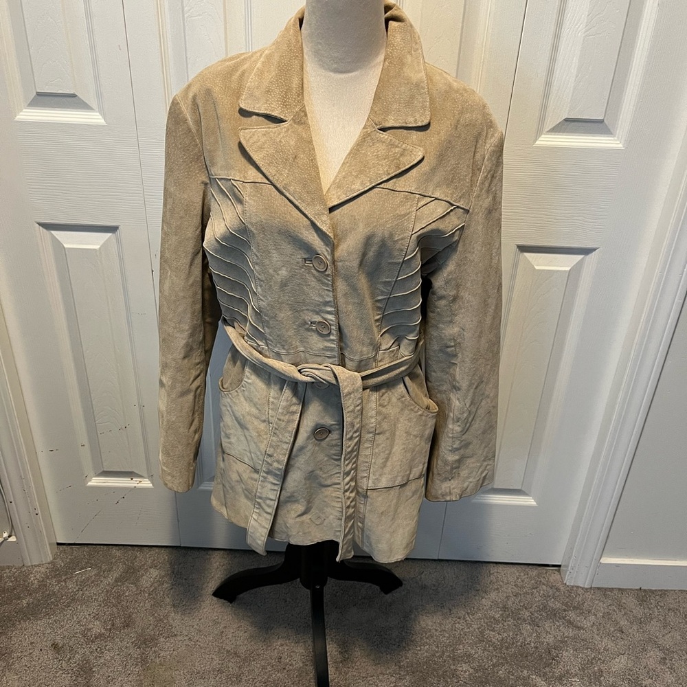 Fairweather size L Leather Women's Beige Belted Jacket